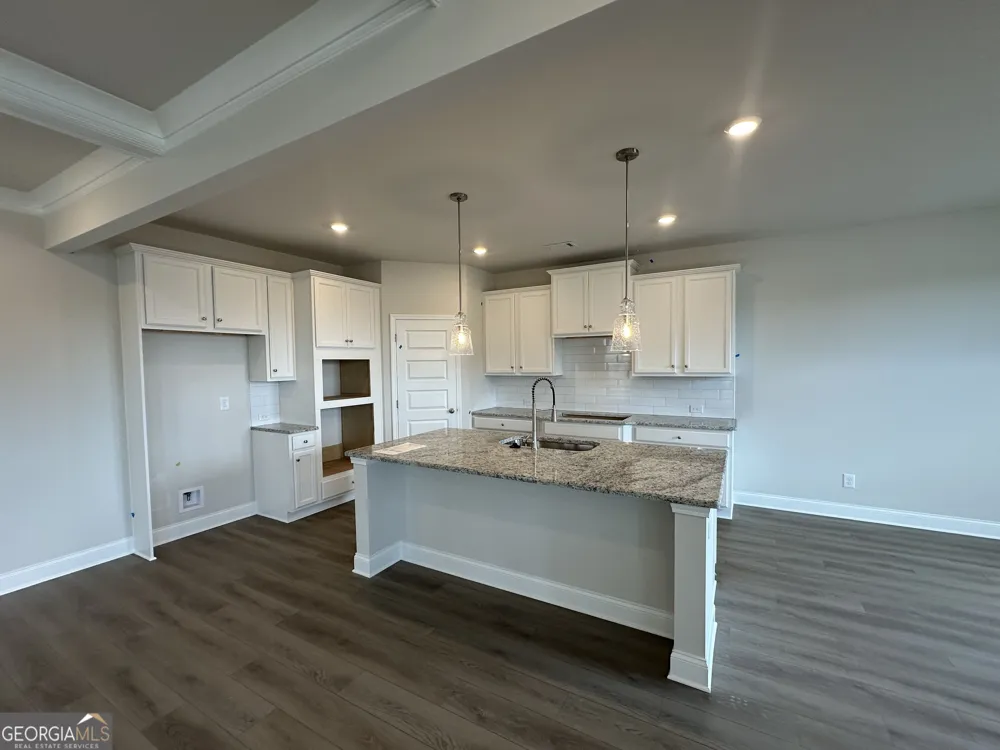 64 Avian WAY Auburn, GA 30011