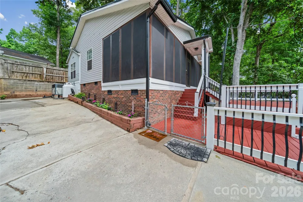 278/280 Lake Tillery Trail Mount Gilead, NC 27306