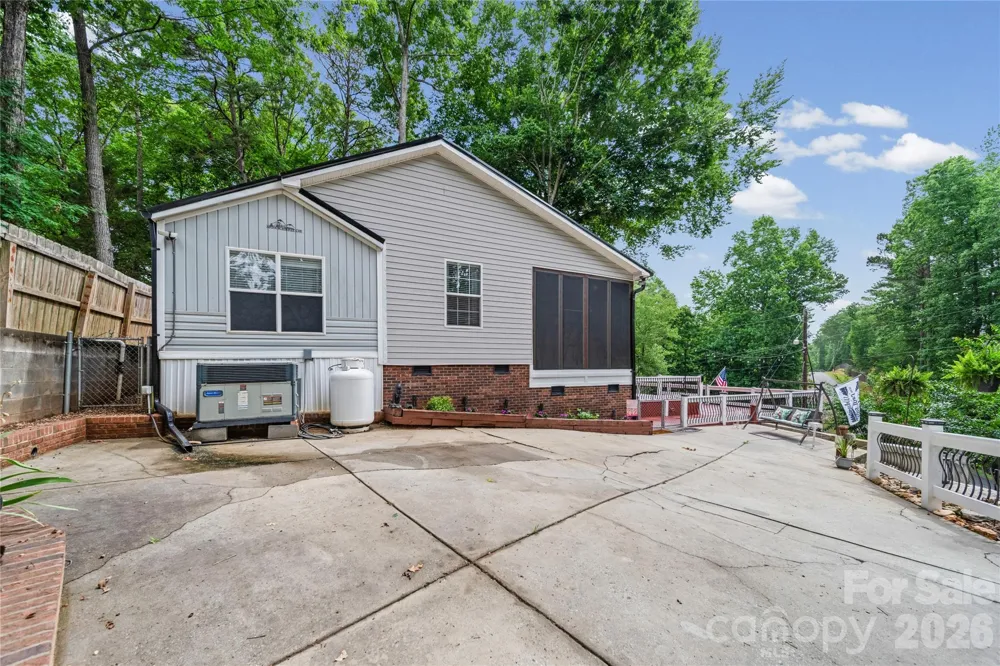 278/280 Lake Tillery Trail Mount Gilead, NC 27306