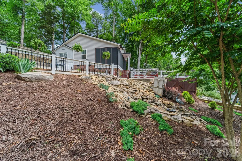 278/280 Lake Tillery Trail Mount Gilead, NC 27306