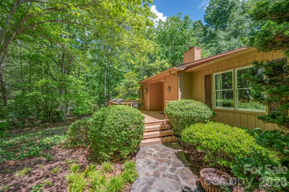 66 Oakwood Lane Columbus, NC 28722