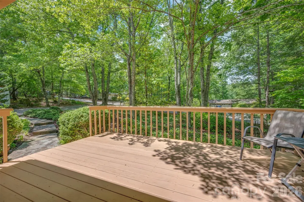 66 Oakwood Lane Columbus, NC 28722