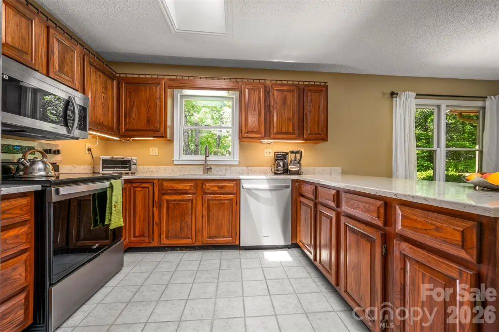 66 Oakwood Lane Columbus, NC 28722