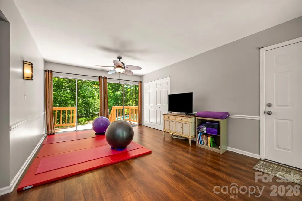 66 Oakwood Lane Columbus, NC 28722