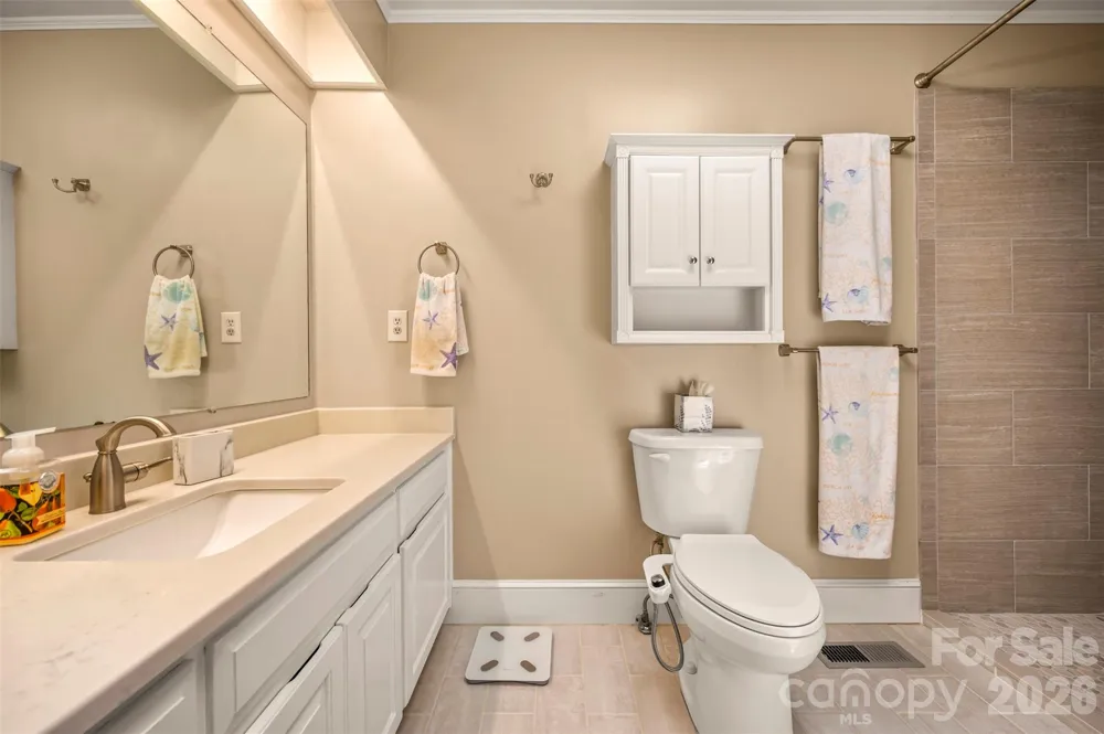 66 Oakwood Lane Columbus, NC 28722