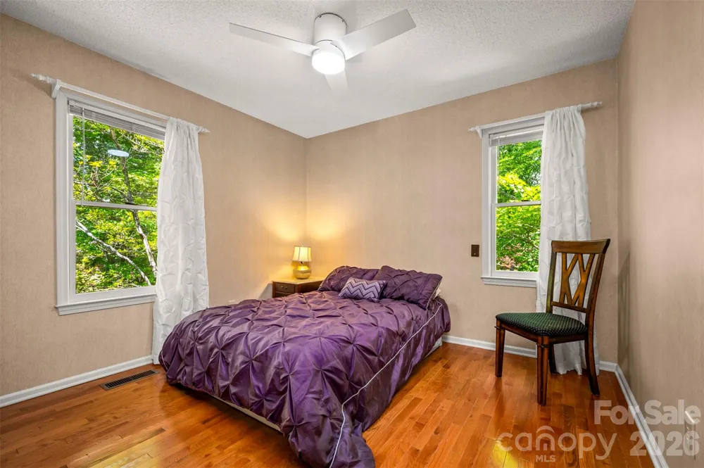66 Oakwood Lane Columbus, NC 28722