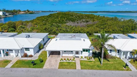 909 SPANISH DRIVE