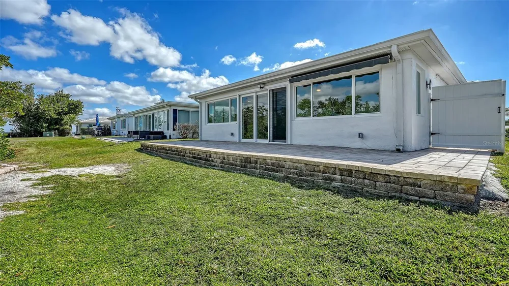 909 SPANISH DRIVE Longboat Key, FL 34228