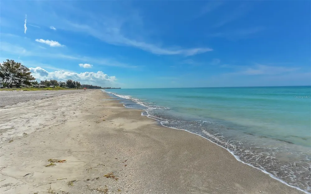 909 SPANISH DRIVE Longboat Key, FL 34228