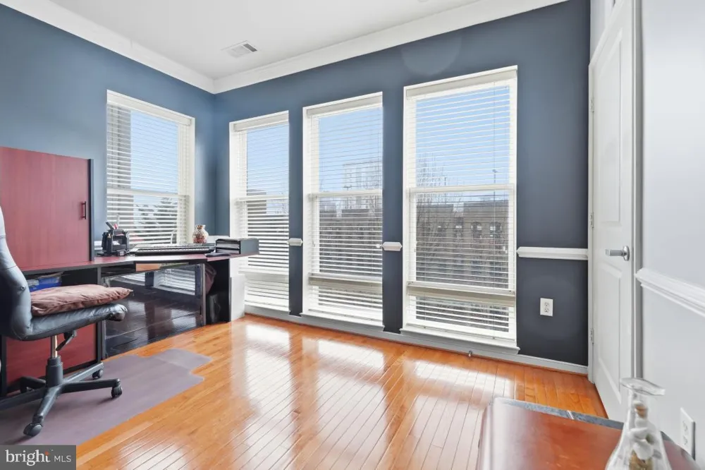 8045 NEWELL STREET #423 Silver Spring, MD 20910