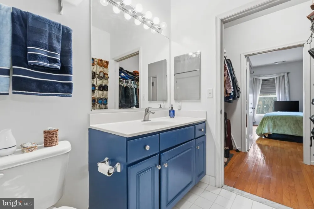 8045 NEWELL STREET #423 Silver Spring, MD 20910