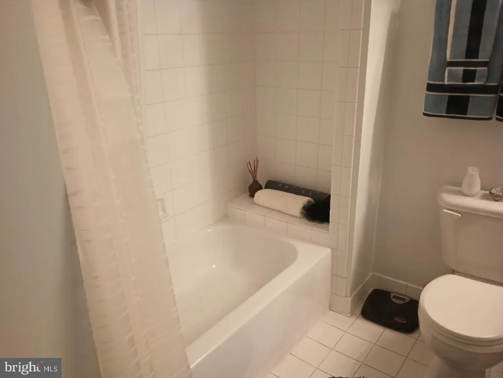 8045 NEWELL STREET #423 Silver Spring, MD 20910