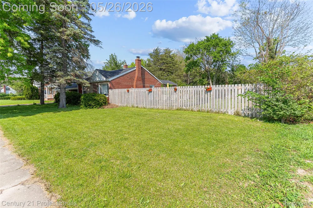 3231 Spruce Street Inkster City, MI 48141