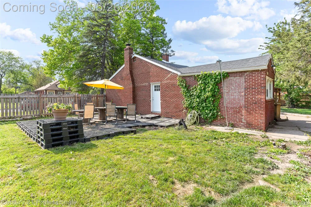 3231 Spruce Street Inkster City, MI 48141