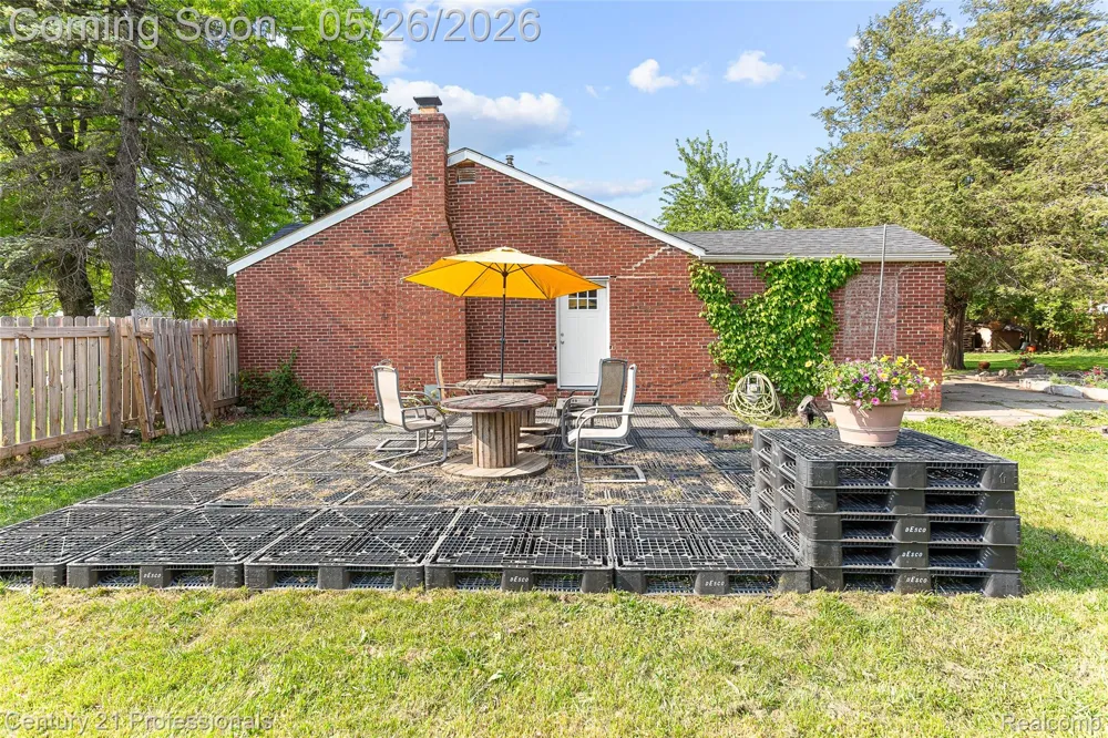 3231 Spruce Street Inkster City, MI 48141