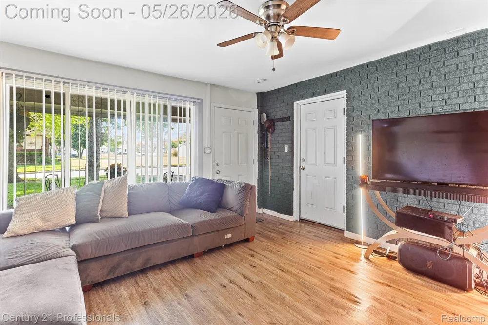 3231 Spruce Street Inkster City, MI 48141