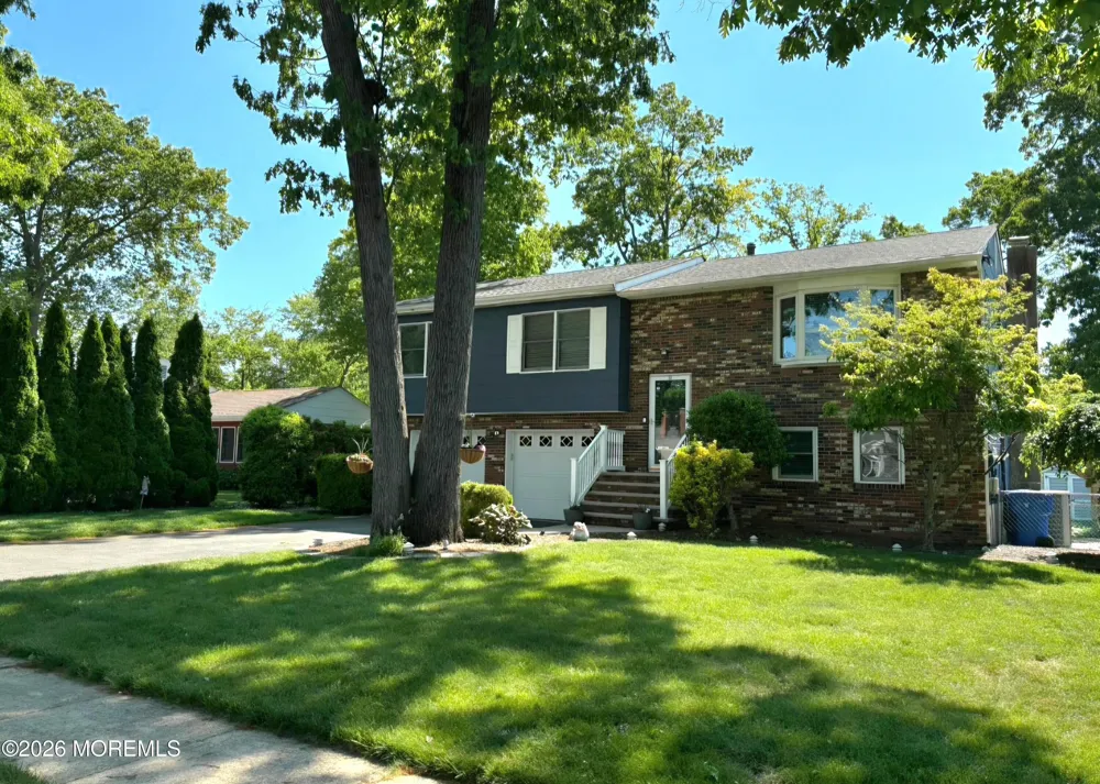 10 Cardinal Drive