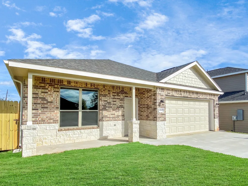 13067 Clearview Drive Willis, TX 77318