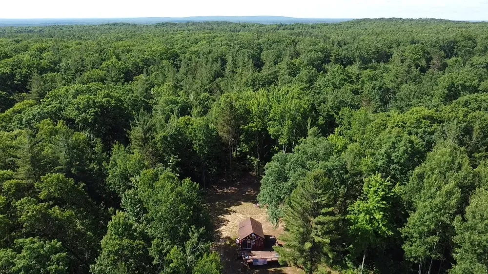 40 Coates Hwy. Brethren, MI 49619