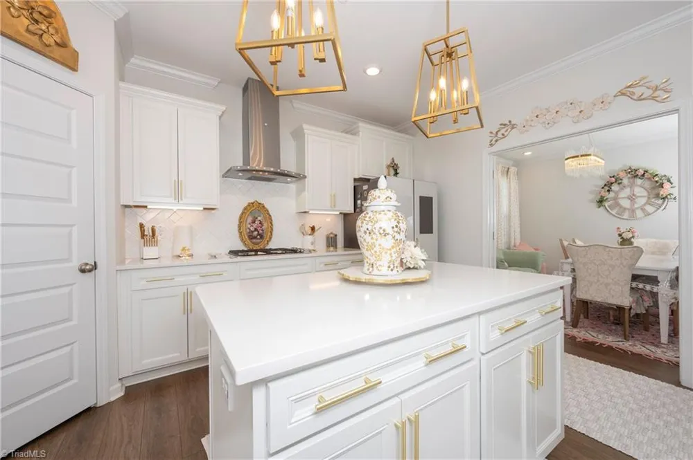 6249 Finch Meadow Court Clemmons, NC 27012