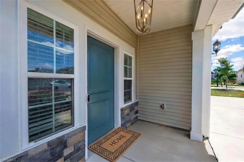 6249 Finch Meadow Court Clemmons, NC 27012