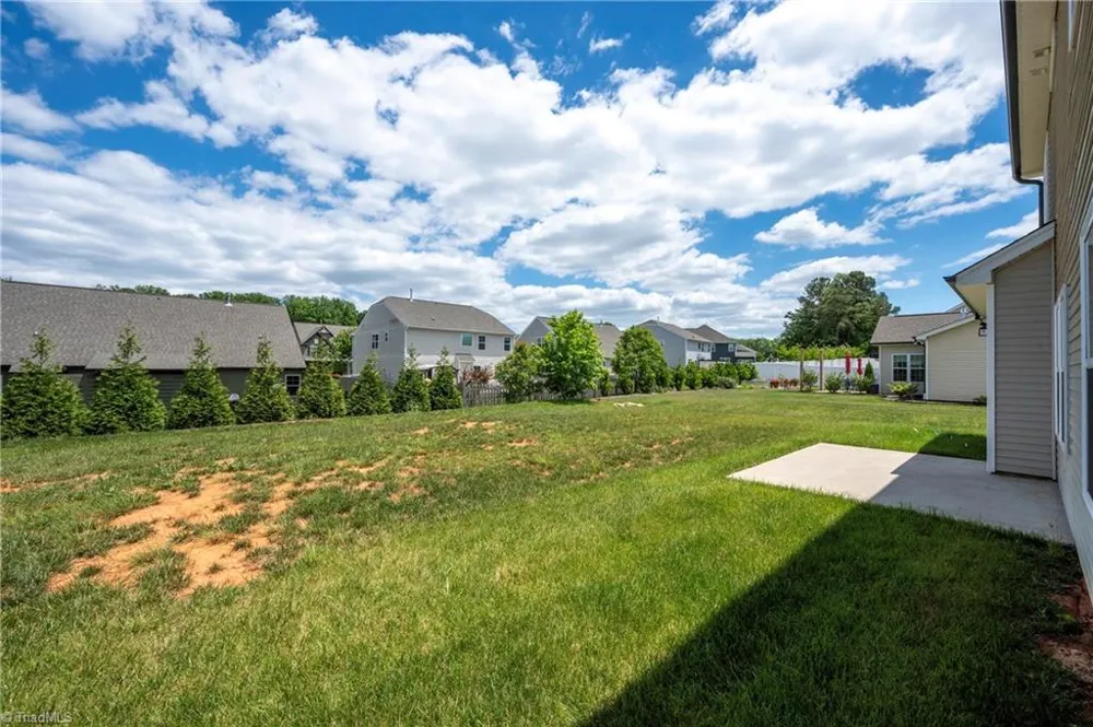 6249 Finch Meadow Court Clemmons, NC 27012