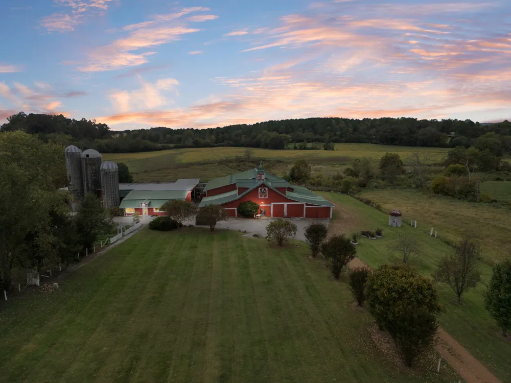 852 County Road 422 Englewood, TN 37329