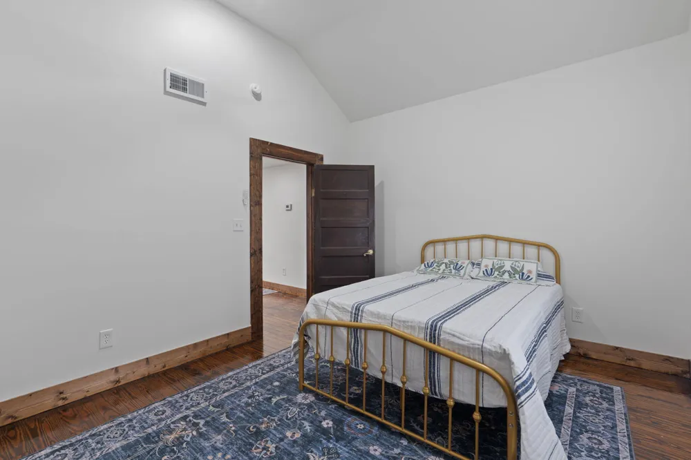 852 County Road 422 Englewood, TN 37329
