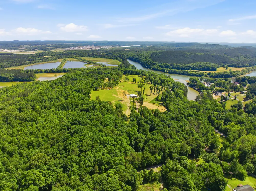 181 County Road 5 Calhoun, TN 37309