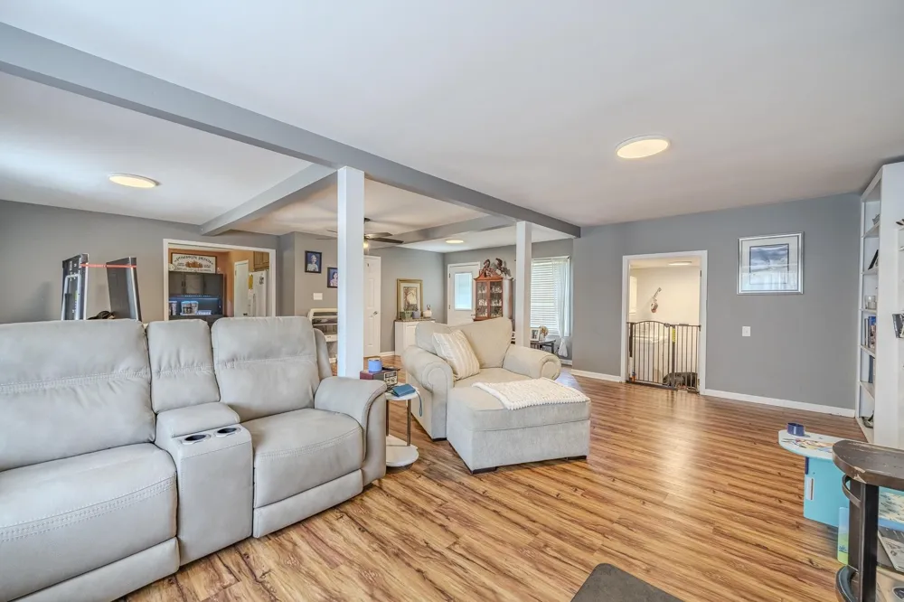 8809 Hwy 22 Michie, TN 38357
