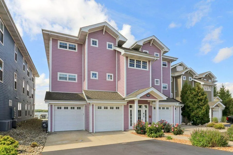 13236 Lake Shore Drive #J-302 Cedar Lake, IN 46303