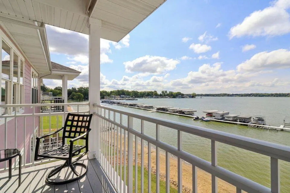 13236 Lake Shore Drive #J-302 Cedar Lake, IN 46303