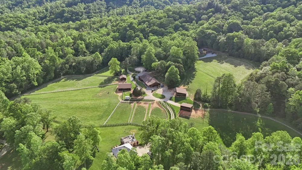 959 & 957 Dave Whitaker Road Horse Shoe, NC 28742