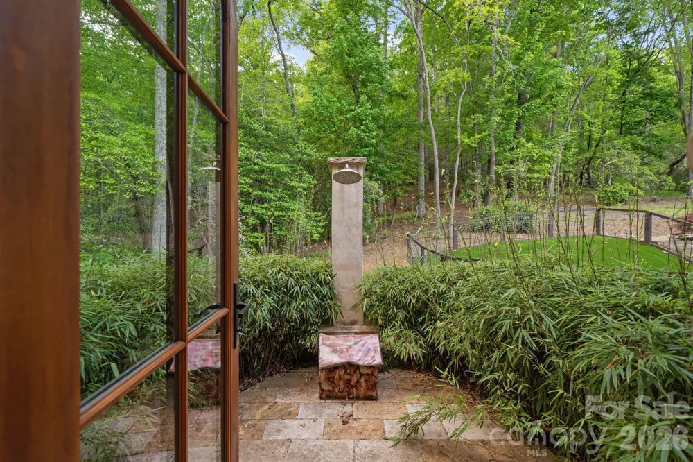 959 & 957 Dave Whitaker Road Horse Shoe, NC 28742