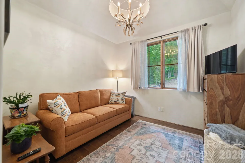 959 & 957 Dave Whitaker Road Horse Shoe, NC 28742