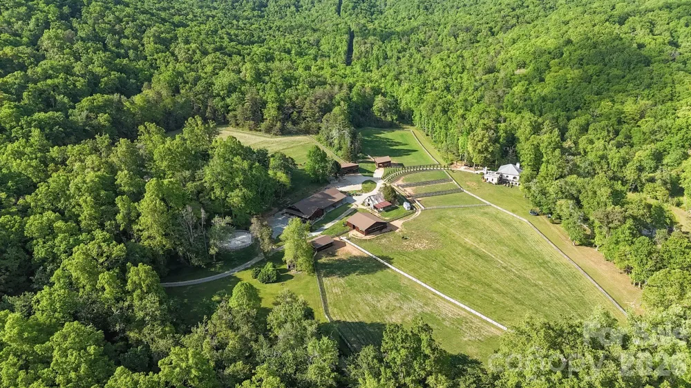 959 & 957 Dave Whitaker Road Horse Shoe, NC 28742
