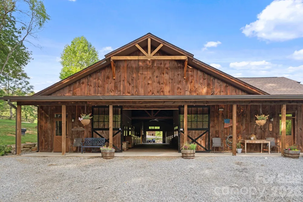 959 & 957 Dave Whitaker Road Horse Shoe, NC 28742