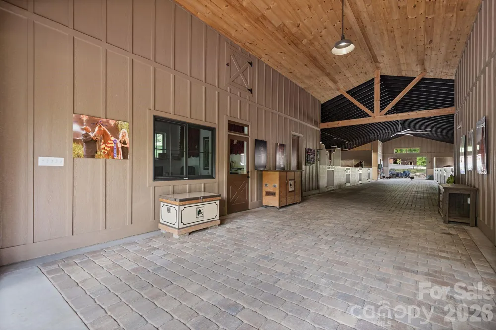 959 & 957 Dave Whitaker Road Horse Shoe, NC 28742