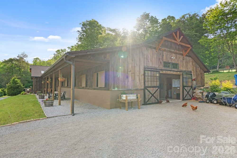 959 & 957 Dave Whitaker Road Horse Shoe, NC 28742