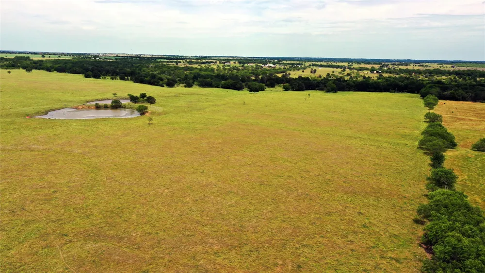 3341 FM 639 Frost, TX 76641