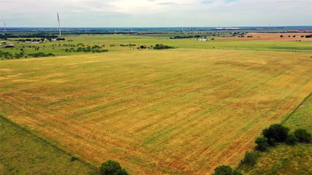 3341 FM 639 Frost, TX 76641