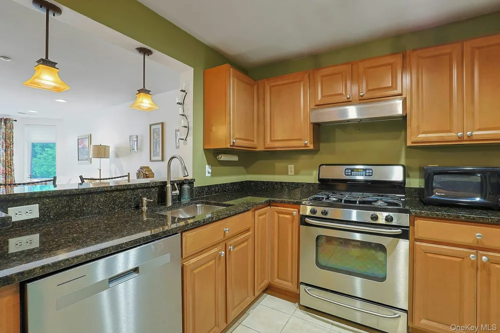 1310 Round Pointe Drive Haverstraw, NY 10927