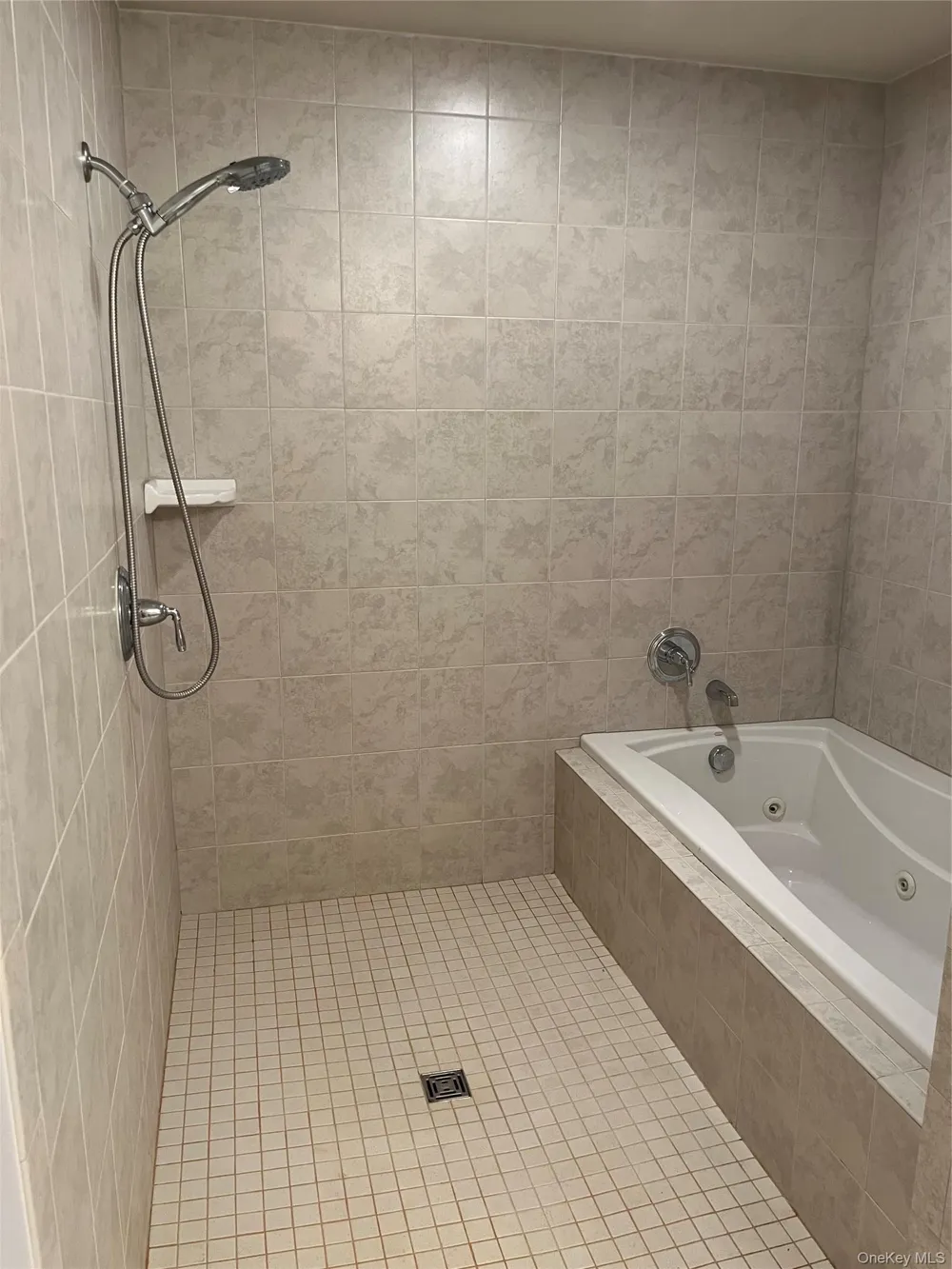 1310 Round Pointe Drive Haverstraw, NY 10927