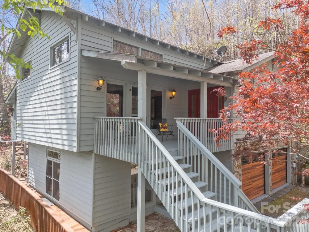63 Chestnut Forest Road Fairview, NC 28730