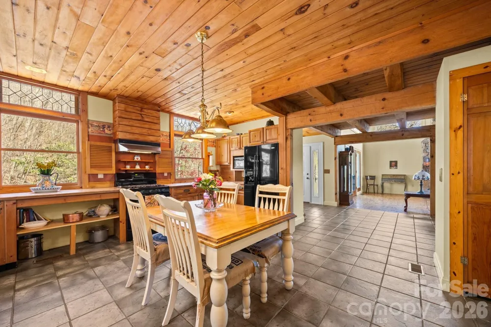 63 Chestnut Forest Road Fairview, NC 28730