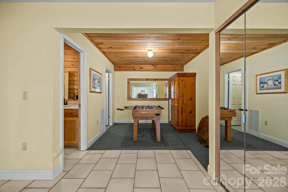 63 Chestnut Forest Road Fairview, NC 28730