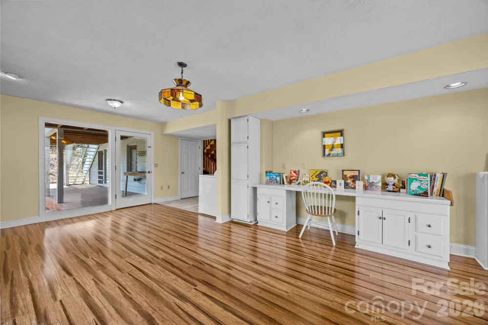 63 Chestnut Forest Road Fairview, NC 28730