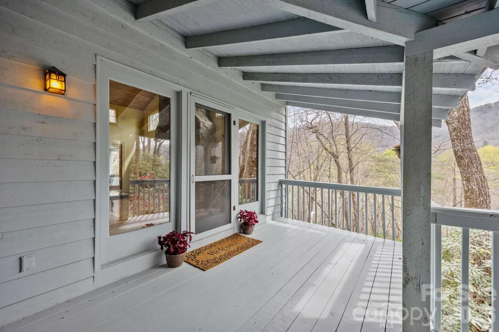 63 Chestnut Forest Road Fairview, NC 28730