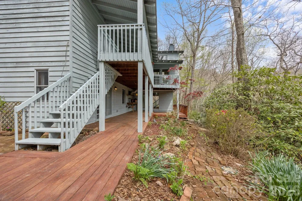 63 Chestnut Forest Road Fairview, NC 28730