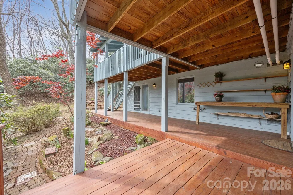 63 Chestnut Forest Road Fairview, NC 28730
